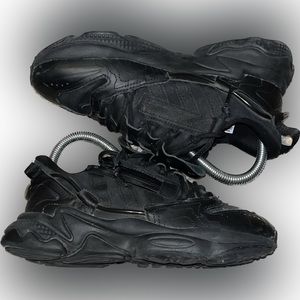 Adidas Originals Ozweego Zip Shoes
Sneakers GZ2645 USED